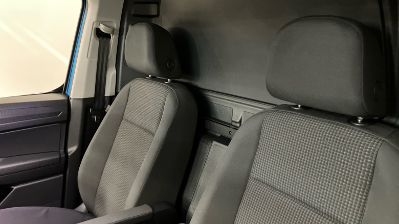 Volkswagen Caddy Maxi Caddy Cargo Maxi C20 Petrol 1.5 eHybrid 150 Commerce Pro Van DSG [Tech]